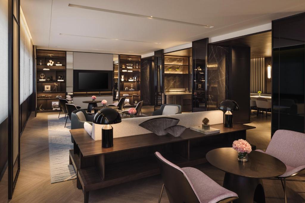 فندق Hilton Singapore Orchard في اوركارد بسنغافوره